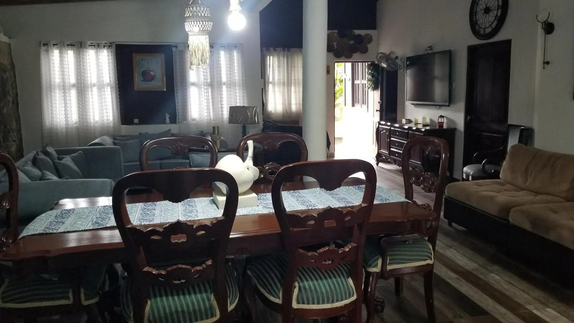 The Cozy Cabin Bonao Apartment